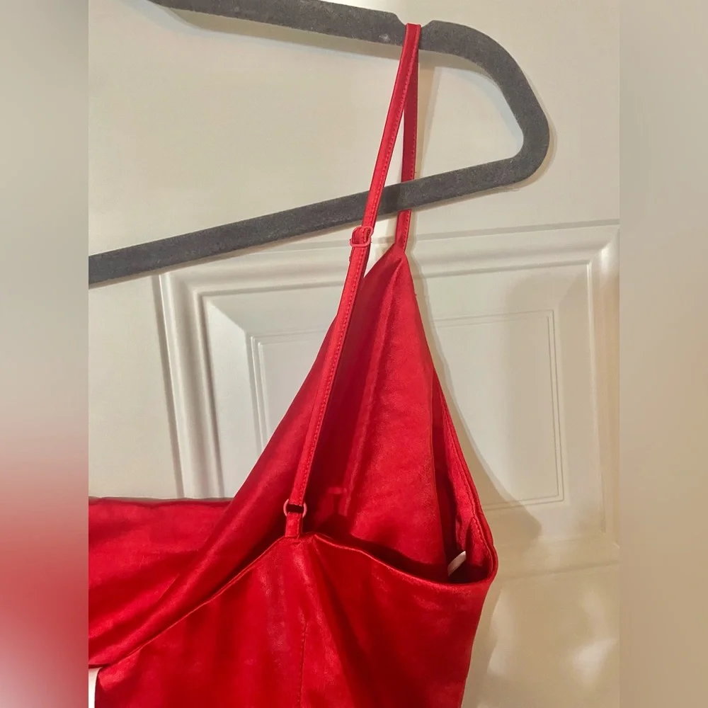 Elliatt x Revolve Jacinda Dress Asymmetrical Adjustable Cowl Neck Red Small - Picture 8 of 14